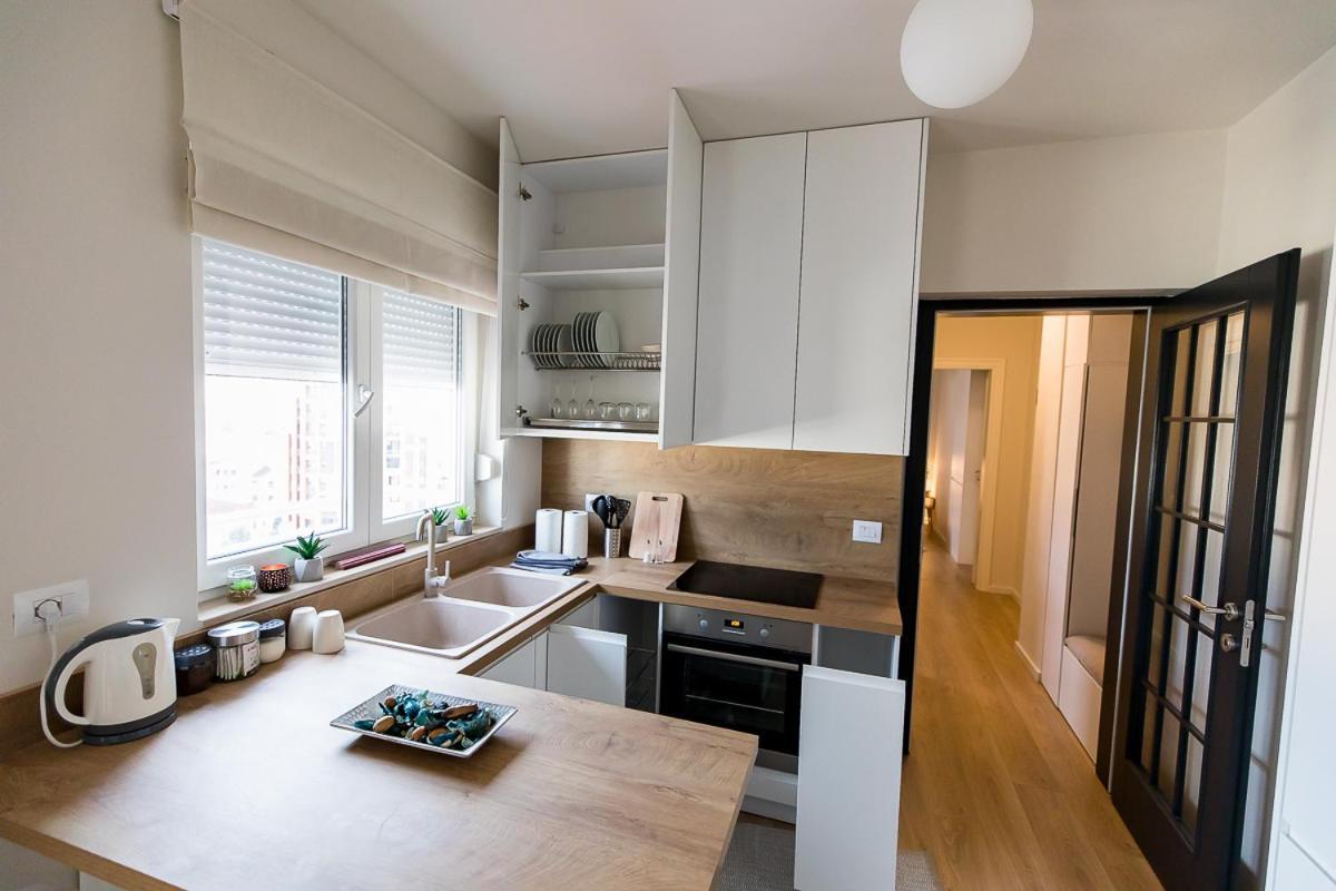 Lina - Tia, Chic Appartement